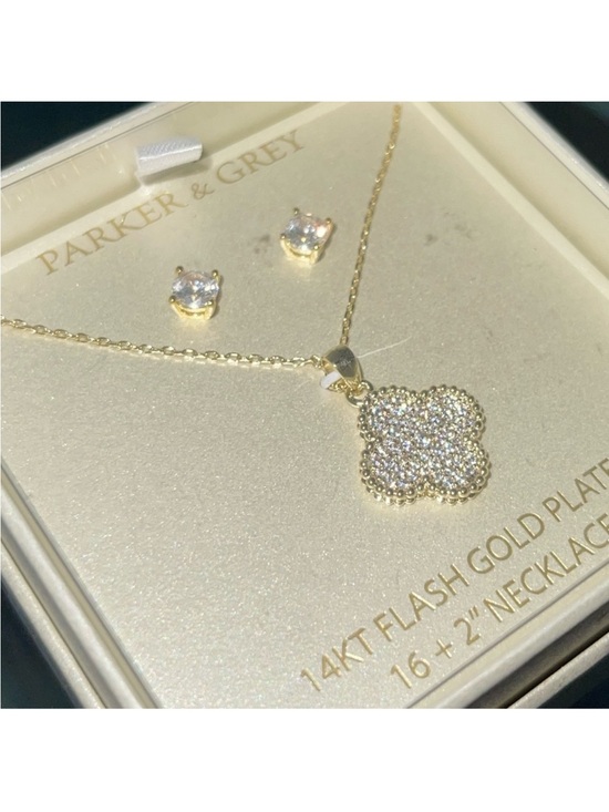 Parker & Grey Jewelry - Dainty Clover Necklace & Earrings
